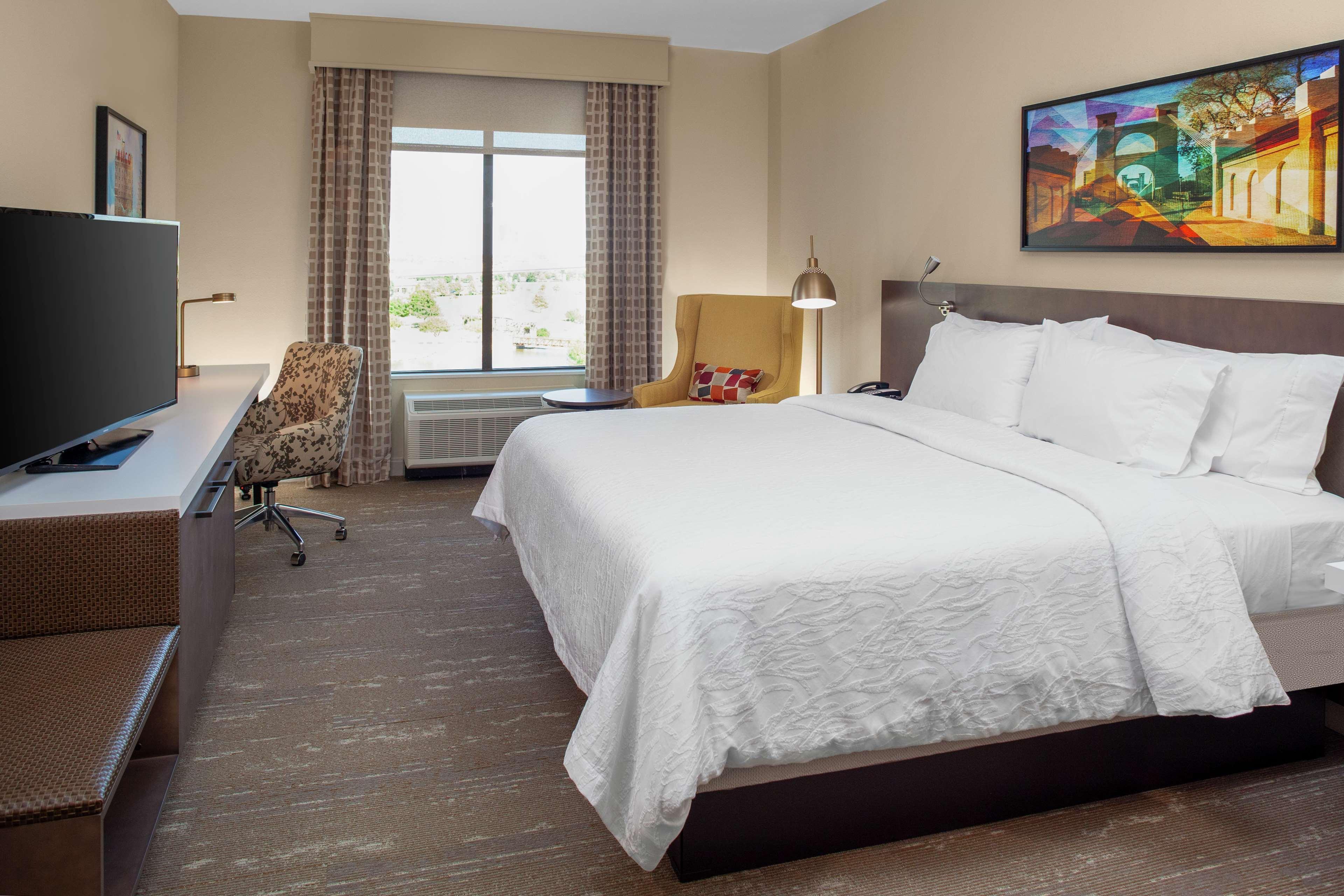 Hilton Garden Inn Waco Exterior foto