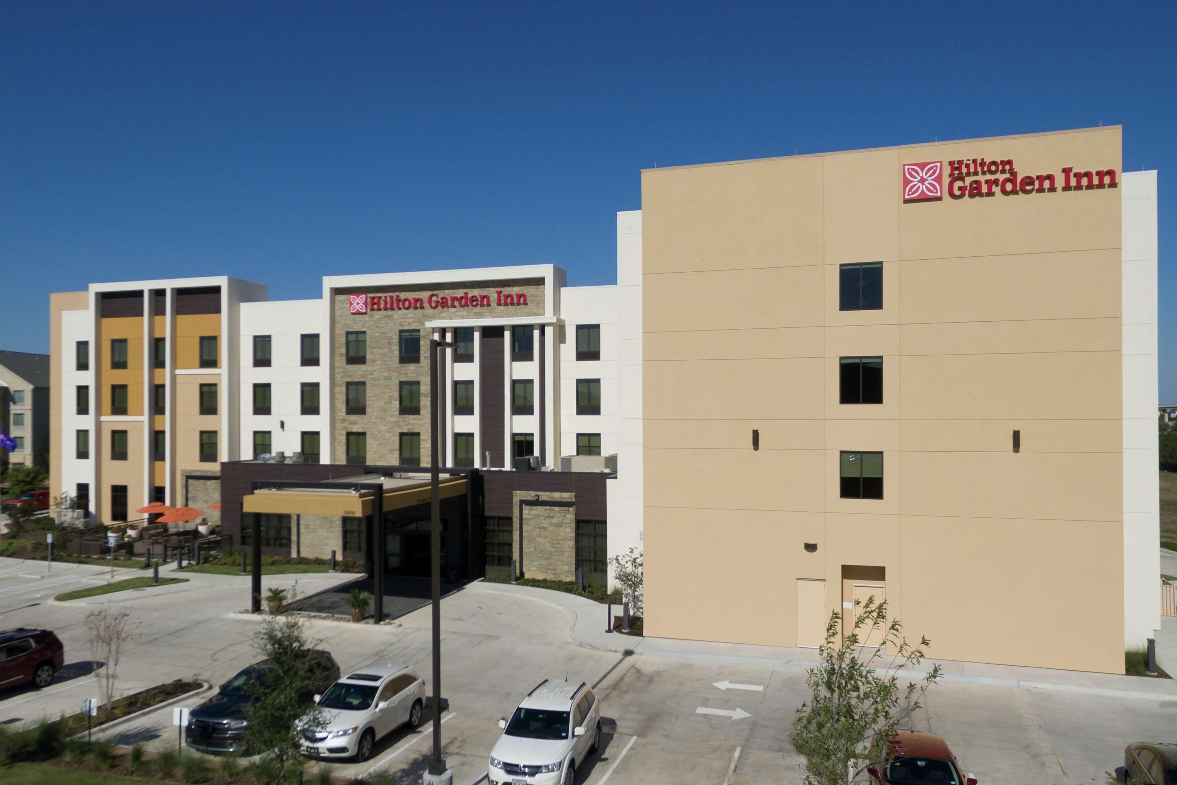 Hilton Garden Inn Waco Exterior foto